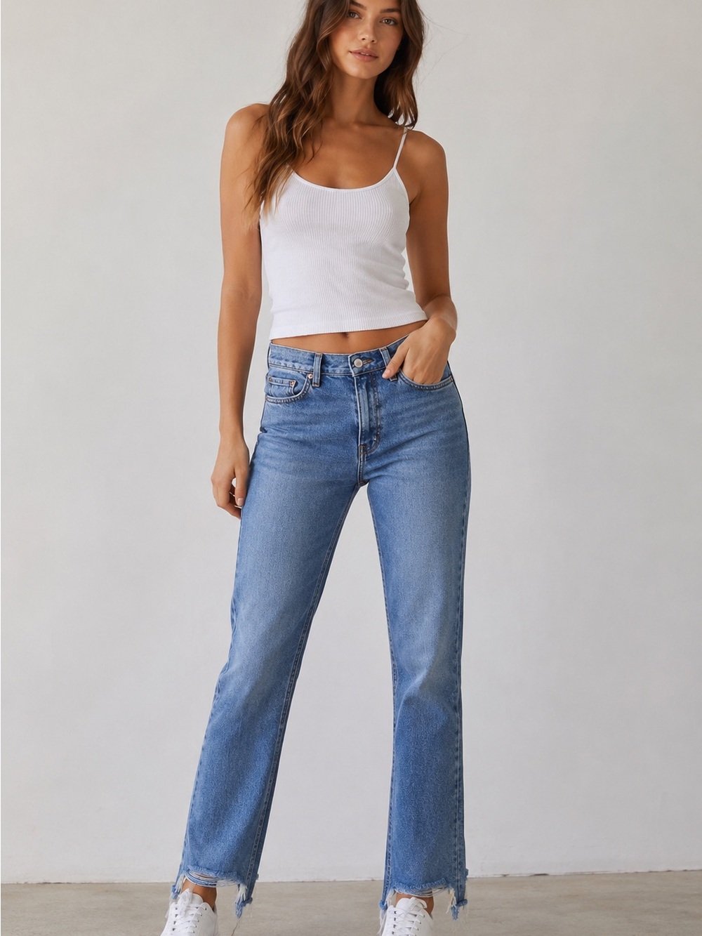 Good American Light Wash Straight Leg Jeans Raw Hem Size 0/25 - Picture 1 of 6